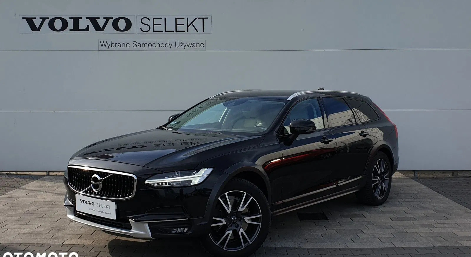 Volvo V90 Cross Country cena 149900 przebieg: 137552, rok produkcji 2018 z Wałbrzych małe 352